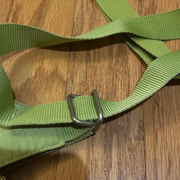 Baggallini Women's Lime Green Triple Zip Front 3 Crossbody Bag Top Zip Organizer - Picture 6 of 7